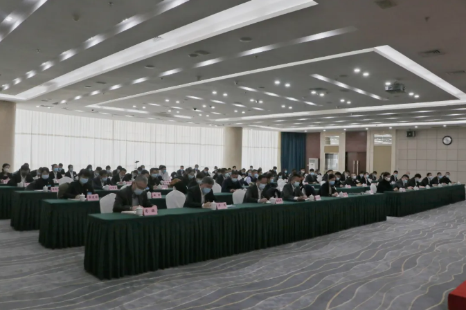 十大体育网站、温泉集团举办贯彻落实市第十三次党代会精神宣讲报告会(图3) 十大体育网站、温泉集团举办贯彻落实市第十三次党代会精神宣讲报告会(图3)