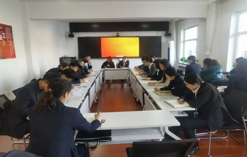 十大体育网站、温泉集团召开“两会”及元旦春节信访维稳专题会议