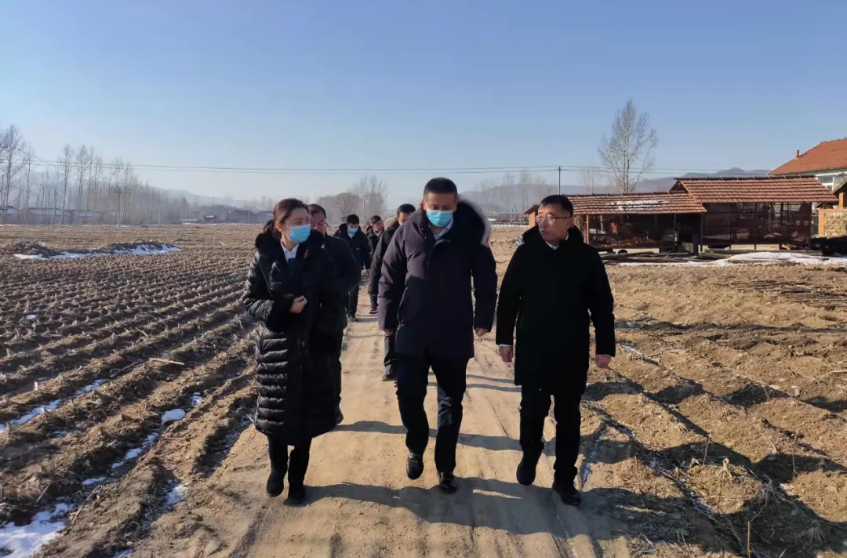 践行国企担当，助力乡村振兴--十大体育网站、温泉集团前往驻村工作队走访慰问