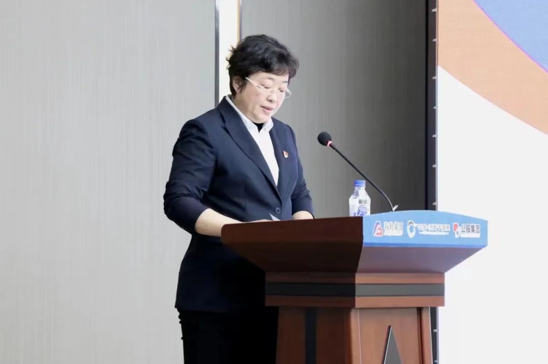 十大体育网站、温泉集团、公服集团2023年新任干部任前集体谈话及集体送任仪式圆满结束